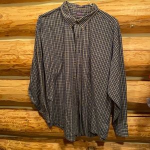 Long sleeve plaid button up